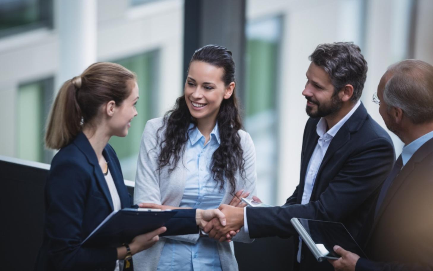 Gemütlicher Besprechungsbereich in unserem Kölner Büro