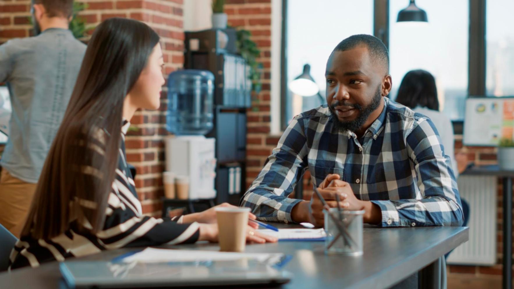 Kundengespräch in unserem Beratungsraum