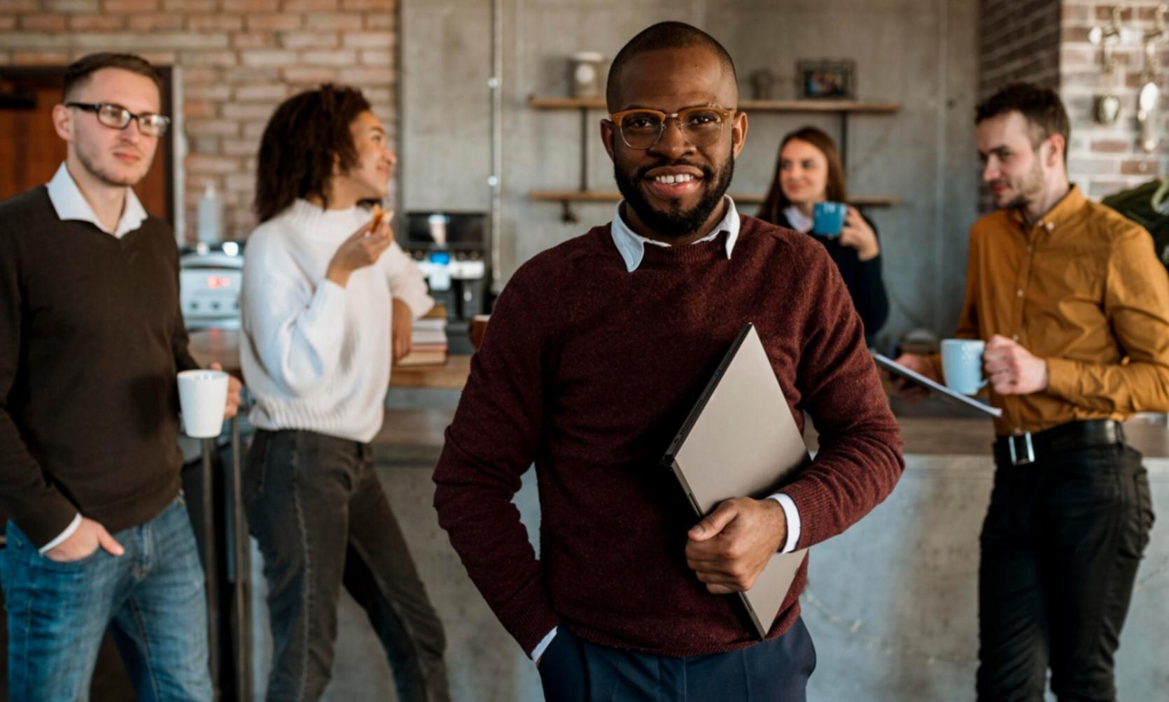 Finanzunterlagen und Planung auf unserem Arbeitstisch